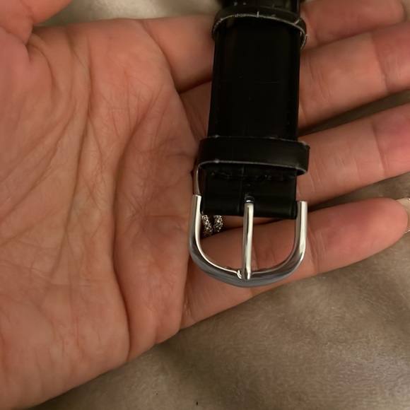 **SOLD ELSEWHERE** Casio - Silver Watch w/ Black Band - Picture 12 of 14